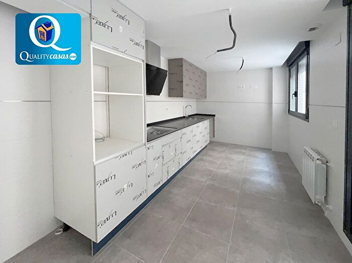 Casas en venta y pisos alquiler - 3