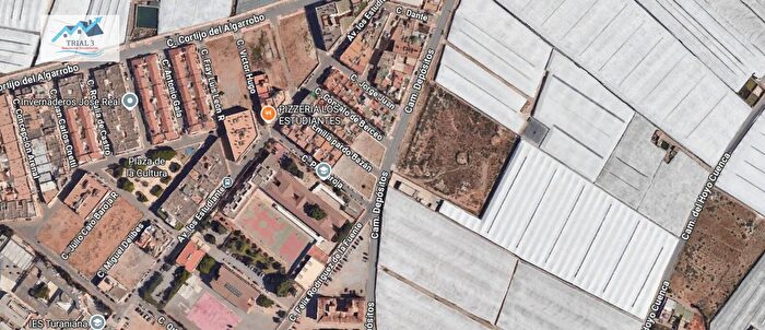 Casas en venta y pisos alquiler - 3