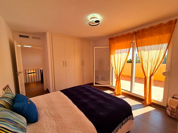Casa en venta en San García, Algeciras de 3 habitaciones
