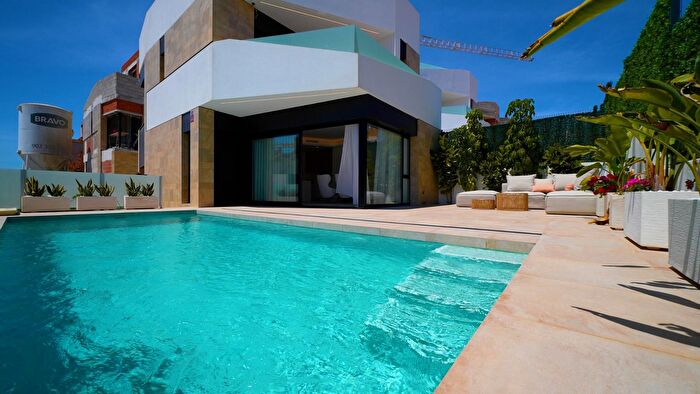 Casa en venta en Orihuela Costa, La Florida de 3 habitaciones