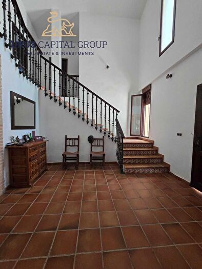 Casa en venta en Periurbano Oeste Sierra, El Higuerón de 5 habitaciones