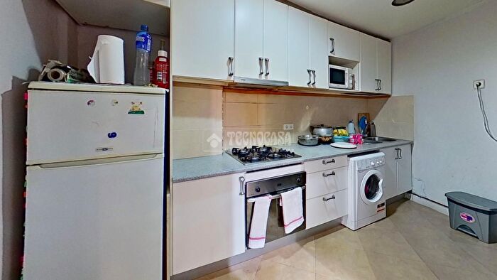Casas en venta y pisos alquiler - 3