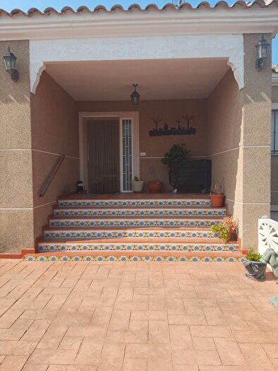 Casa en venta en Montserrat, Valencia de 3 habitaciones