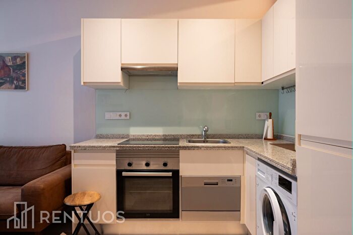 Casas en venta y pisos alquiler - 3