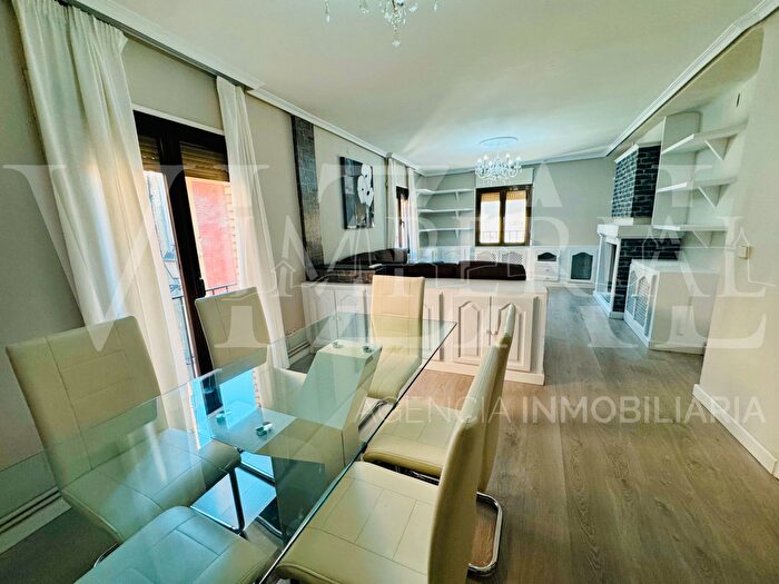 Casas en venta y pisos alquiler - 1