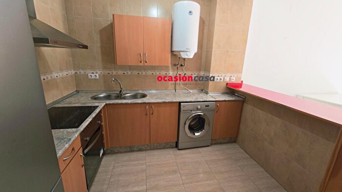 Casas en venta y pisos alquiler - 3