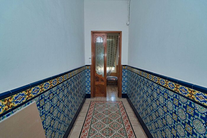 Casas en venta y pisos alquiler - 3