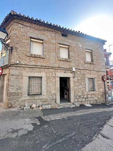 Casas en venta y pisos alquiler - 1