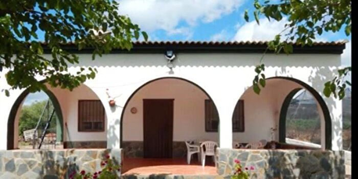 Casa en venta en La Puebla de los Infantes, Sevilla de 3 habitaciones