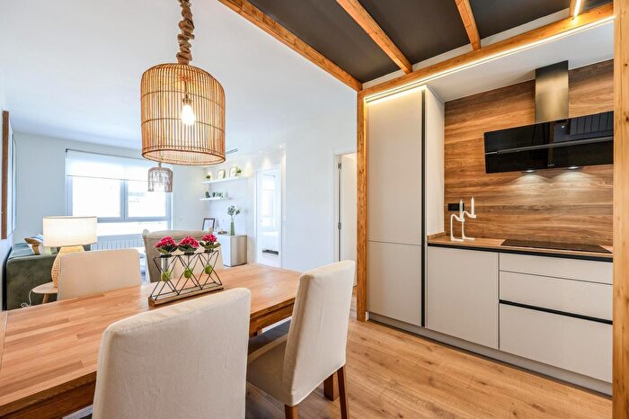 Casas en venta y pisos alquiler - 2