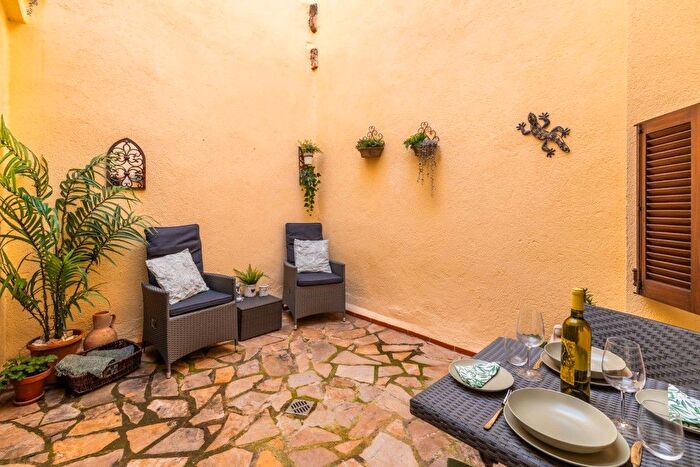 Casas en venta y pisos alquiler - 2