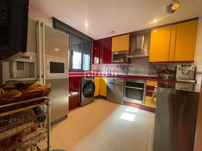 Casas en venta y pisos alquiler - 2