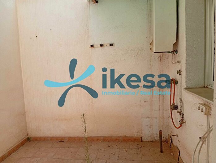 Casas en venta y pisos alquiler - 2
