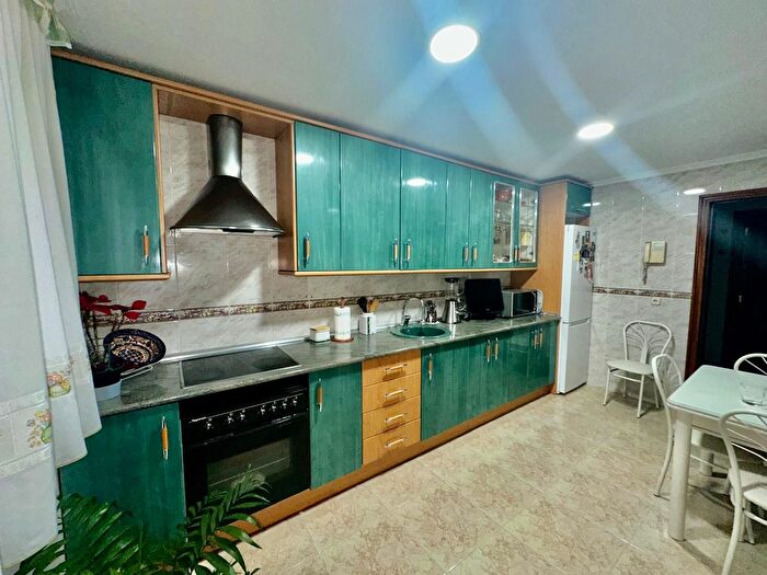 Casas en venta y pisos alquiler - 2