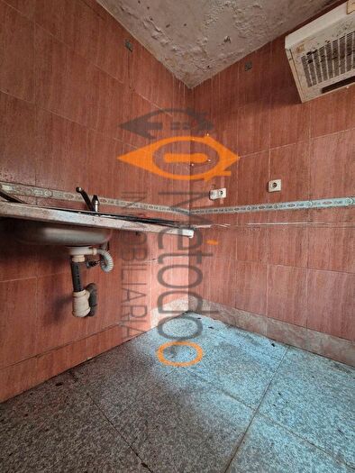 Piso en venta en Cerro Amate, Los Pájaros de 2 habitaciones