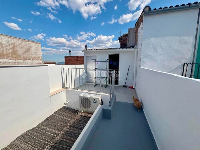 Casas en venta y pisos alquiler - 2