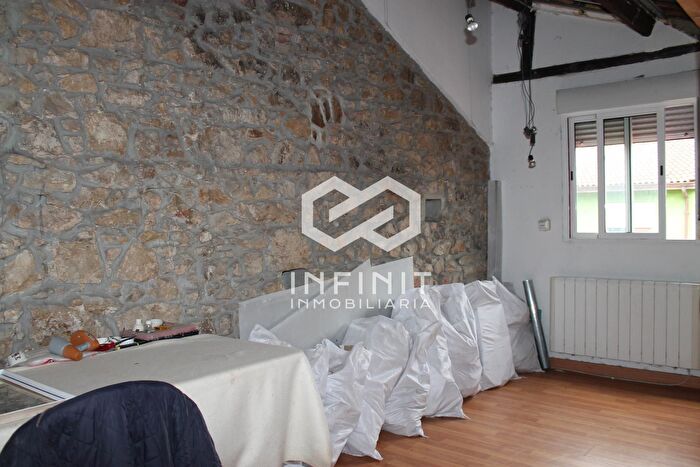 Casas en venta y pisos alquiler - 3