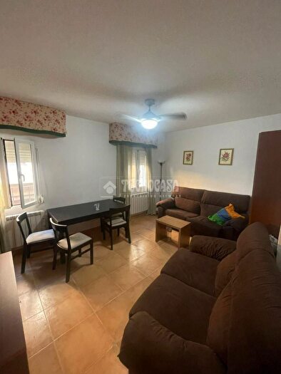 Casas en venta y pisos alquiler - 2