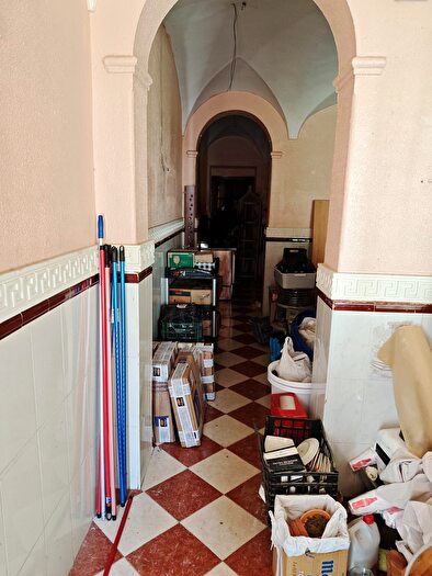 Casas en venta y pisos alquiler - 2
