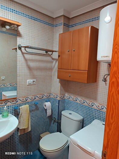 Casas en venta y pisos alquiler - 3