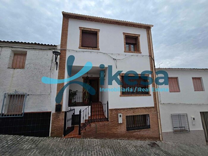 Casas en venta y pisos alquiler - 1