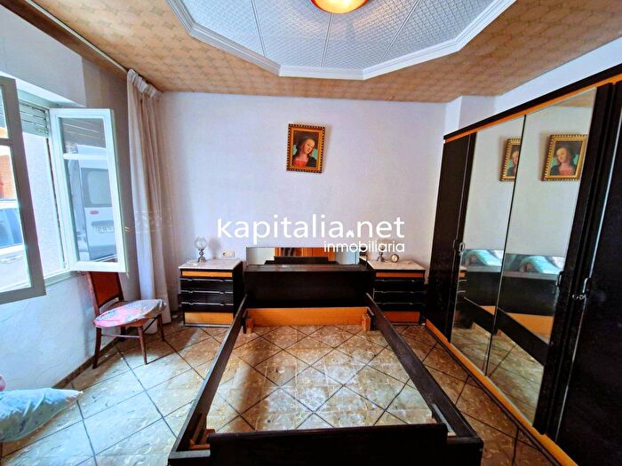 Casas en venta y pisos alquiler - 2