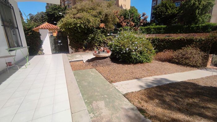 Casa en venta en Este, Limonar de 8 habitaciones