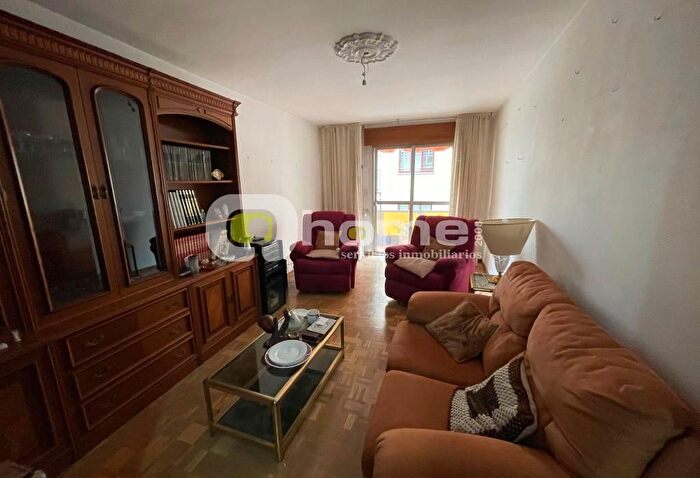 Casas en venta y pisos alquiler - 1