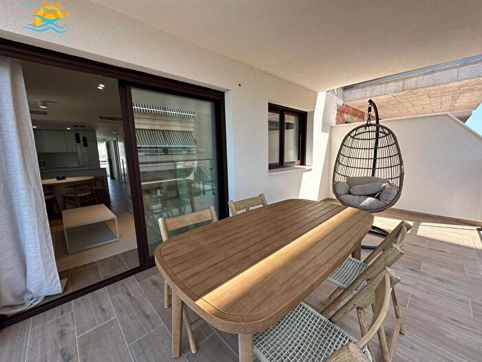 Piso en venta en Daimús, Valencia de 3 habitaciones