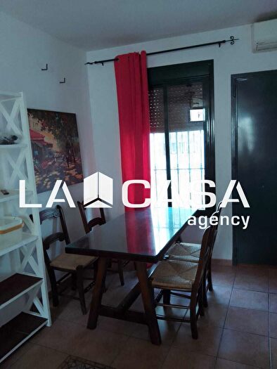 Casas en venta y pisos alquiler - 3