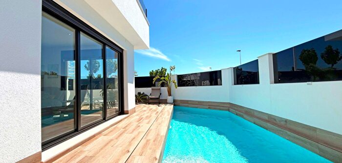 Casa en venta en San Pedro del Pinatar ciudad, San Pedro del Pinatar de 2 habitaciones