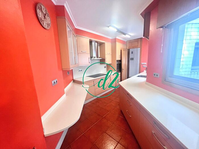Casas en venta y pisos alquiler - 2