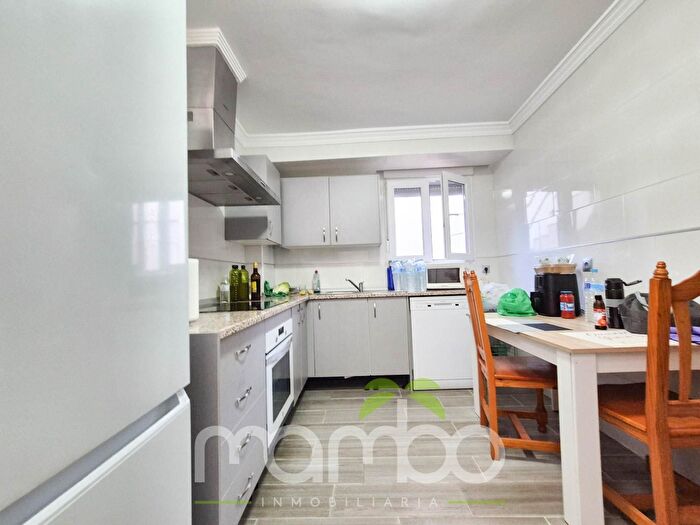 Casas en venta y pisos alquiler - 3