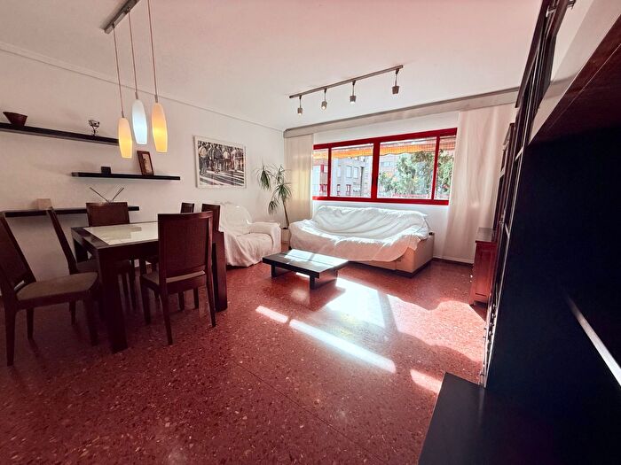 Piso en alquiler en Quatre Carreres, Ciutat de les Ciències i de les Arts Justicia de 3 habitaciones