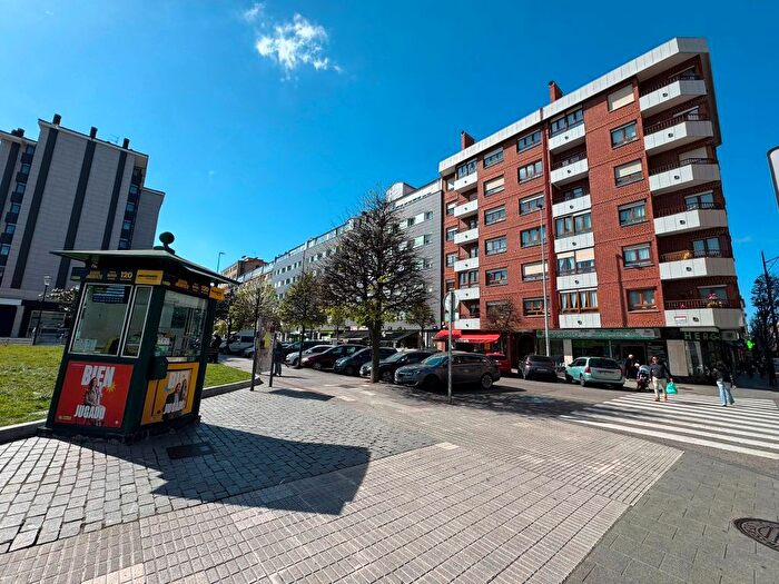 Piso en venta en Llano, Gijón de 2 habitaciones