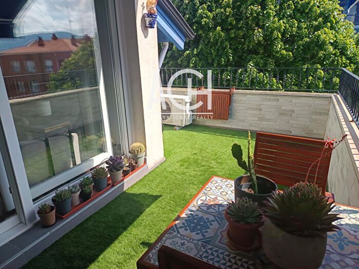 Casas en venta y pisos alquiler - 2