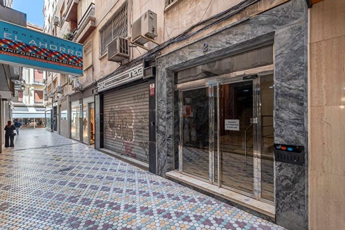 Casas en venta y pisos alquiler - 2