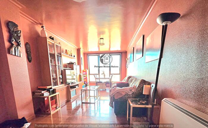 Casas en venta y pisos alquiler - 3