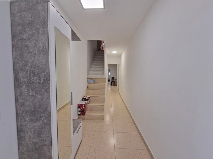 Casa en venta en Villanueva de Castellón, Valencia de 2 habitaciones