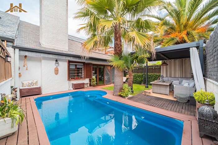 Casas en venta y pisos alquiler - 1