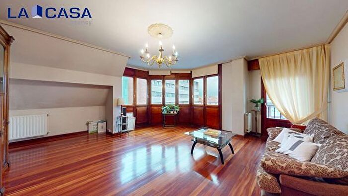 Casas en venta y pisos alquiler - 1