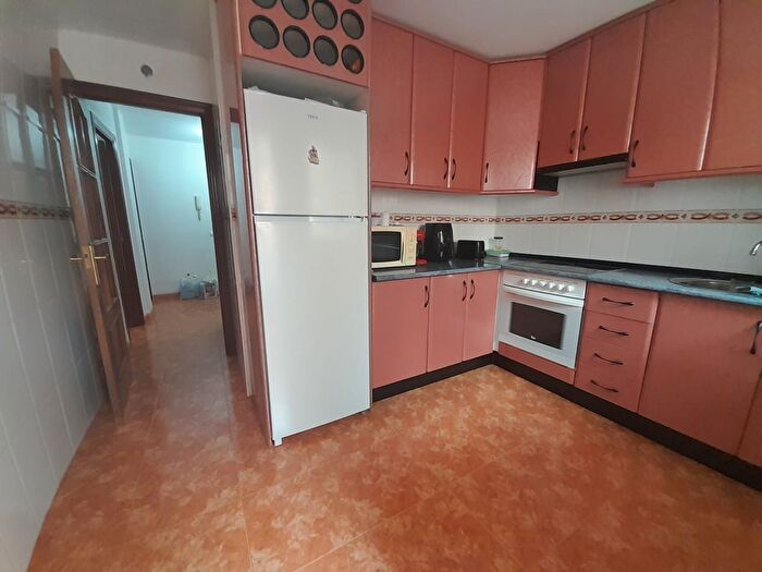 Casas en venta y pisos alquiler - 2