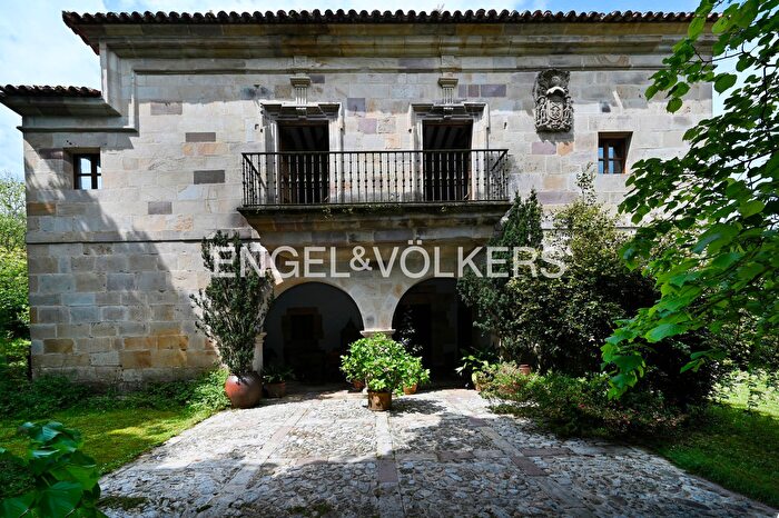 Casa en venta en Mazcuerras, Cantabria de 5 habitaciones