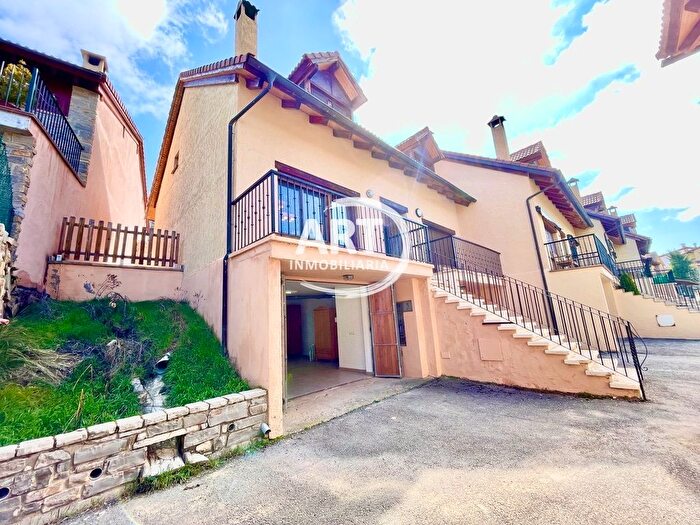 Casas en venta y pisos alquiler - 1