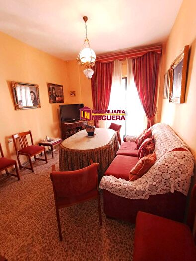 Casas en venta y pisos alquiler - 3