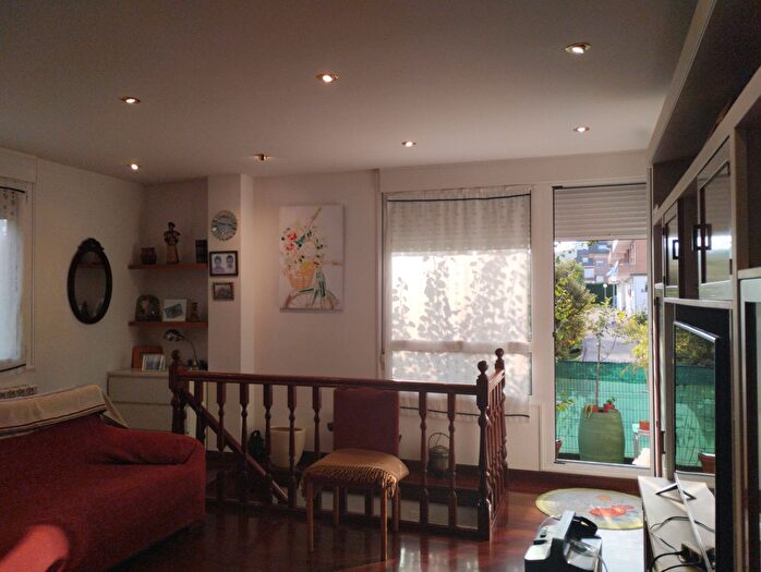 Casas en venta y pisos alquiler - 3