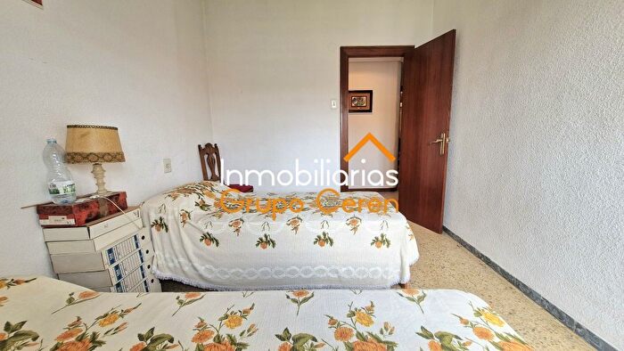 Casas en venta y pisos alquiler - 3