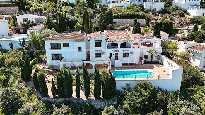 Casa en venta en Pego, Alicante de 5 habitaciones