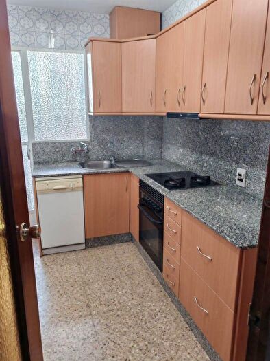 Casas en venta y pisos alquiler - 2