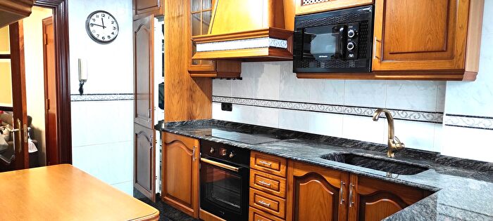 Piso en venta en Abanto y Ciérvanaabanto Zierbena, Bizkaia de 2 habitaciones